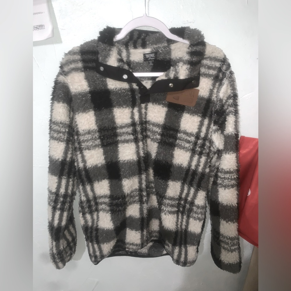 Oklahoma raised button up teddy jacket.